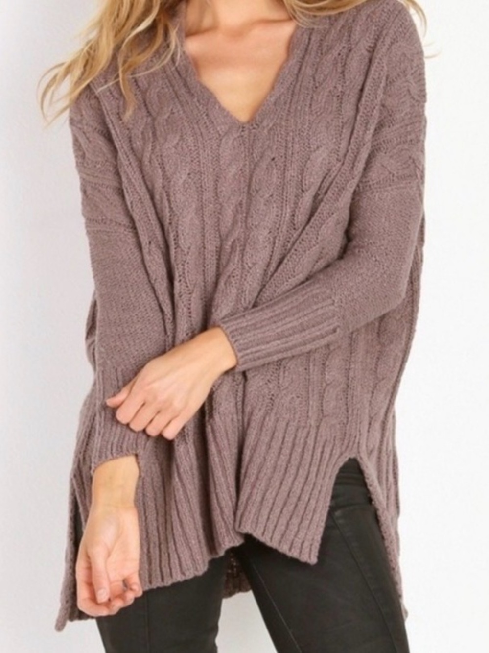 Free People Chunky Cable V-Neck Sweater in Black | S